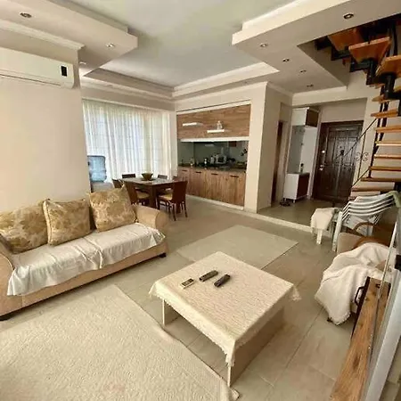 4 Summer Kundu Antalya *