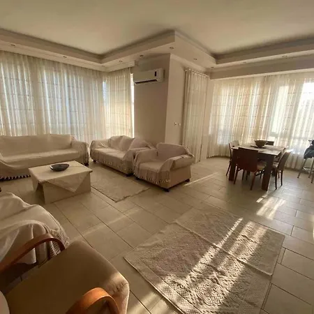 4 Summer Kundu Antalya